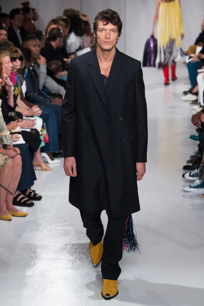 Look 79